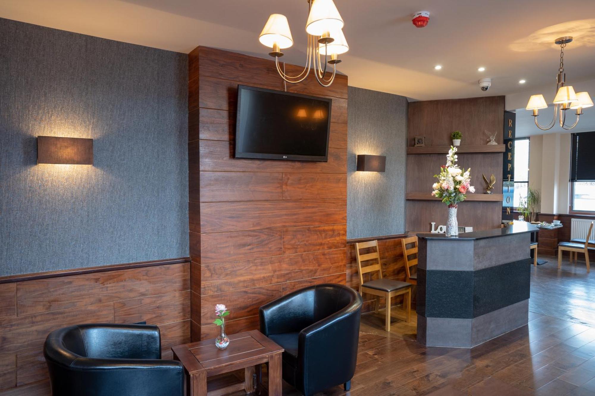 Eagle Hotel Luton Airport Exterior foto